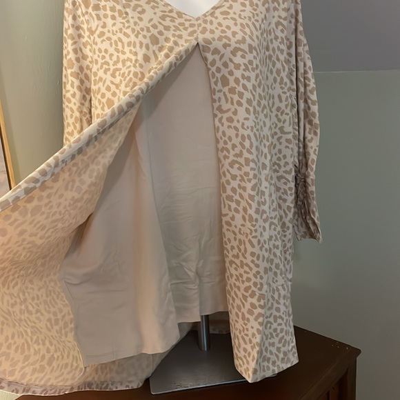 Animal print top - Picture 3 of 4